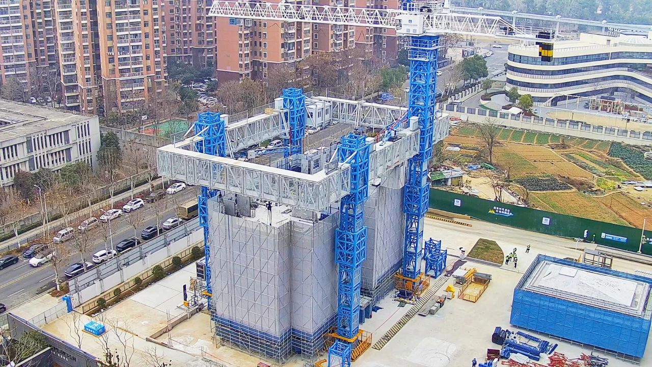 张琨016.jpg 张琨016.jpg